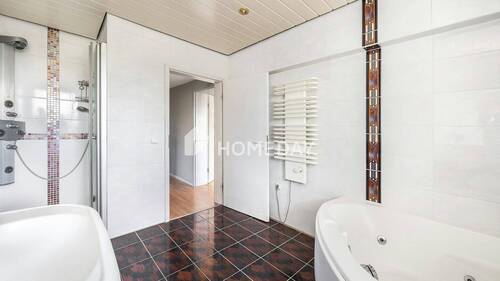 1. OG Badezimmer 2 - 