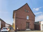 01.8 Front - 5 Zimmer Mehrfamilienhaus, Wohnhaus zum Kaufen in Heinsberg