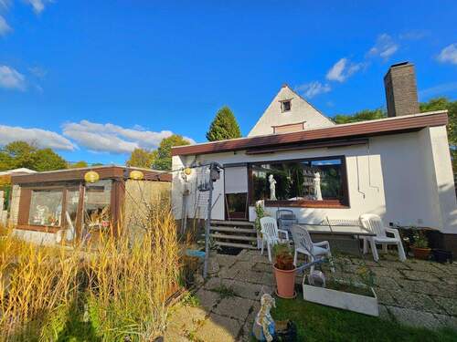 Rückansicht - Mehrfamilienhaus, Wohnhaus mit 125,00 m² in Bremerhaven / Wulsdorf zum Kaufen