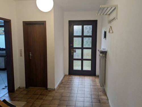 Eingangsbereich/ Diele - Reihenmittelhaus mit 132,00 m&sup2; in Achim zum Kaufen