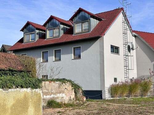 Ansicht West - Mehrfamilienhaus, Wohnhaus mit 237,00 m&sup2; in Langensendelbach zum Kaufen