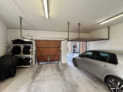 Garage - 