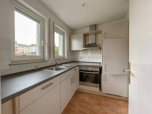 Küche mit EBK - 2 Zimmer Etagenwohnung zur Miete in Auerbach