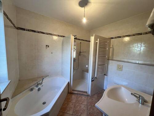 EG Wannen/Duschbad - 