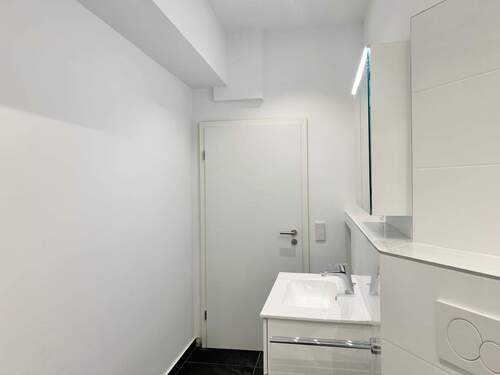 Badezimmer Ansicht 2 - 
