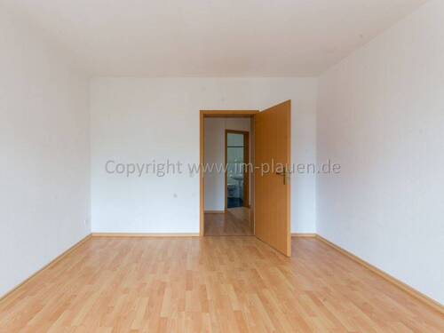 Wohnzimmer - 2 Zimmer Etagenwohnung zur Miete in Plauen