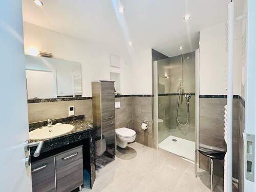 Badezimmer - Etagenwohnung mit 71,50 m² in Nümbrecht zum Kaufen