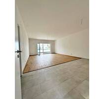 Sehr helle 2-Zimmer Wohnung in bester Lage ab sofort zu vermieten! - Deggendorf