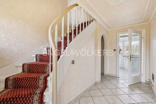 Eingang/Flur EG - Wohneinheit 1 - Mehrfamilienhaus, Wohnhaus mit 174,00 m&sup2; in Ammersbek zum Kaufen