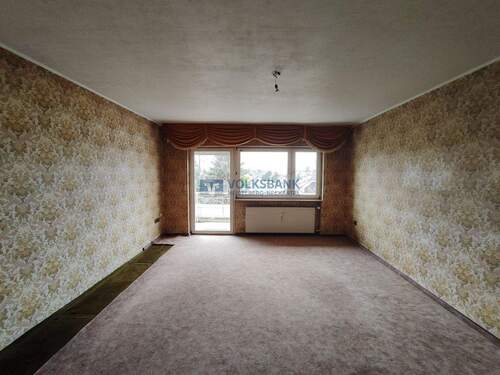 Helles Wohnzimmer - Etagenwohnung mit 98,00 m&sup2; in Walldorf zum Kaufen