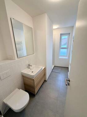 Badezimmer - 2 Zimmer Etagenwohnung in Hamburg