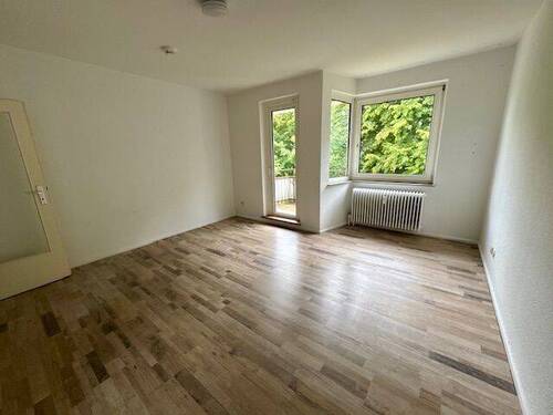 Wohnzimmer - 2 Zimmer Etagenwohnung in Delmenhorst
