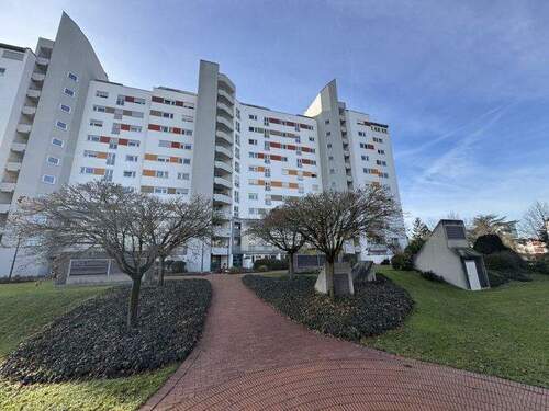 Titelbild - 4-Zimmerwohnung mit beeindruckendem Ausblick