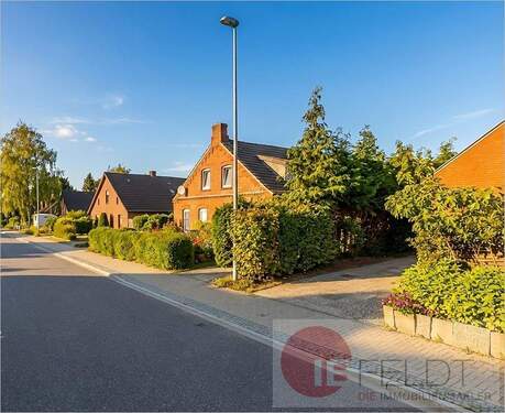 Außenansicht - 9 Zimmer Mehrfamilienhaus, Wohnhaus in Leer (Ostfriesland)