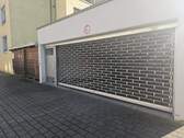 Garage mit elektr. Tor - 