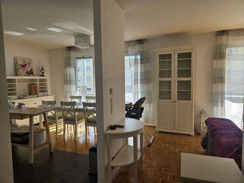 Blick Flur in Essbereich, Raumteiler - 