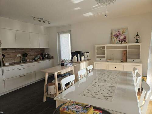 Küche mit Essbereich - 