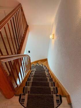 Treppenhaus (Räume 1. OG s. Videotour) - 
