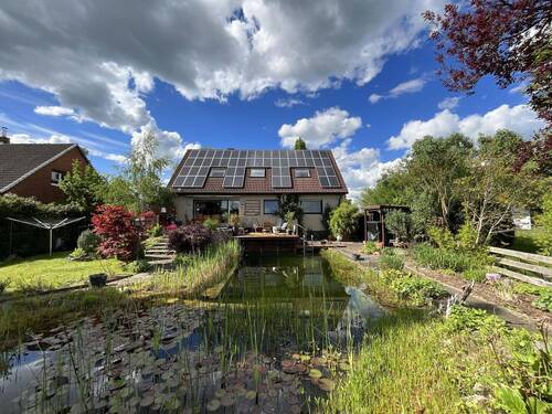 Blick aus dem Garten - 5 Zimmer Einfamilienhaus zum Kaufen in Isernhagen