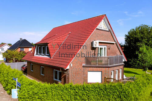 Hausansicht - 7 Zimmer Mehrfamilienhaus, Wohnhaus zum Kaufen in Dorum