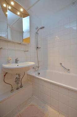 Bild4 - Etagenwohnung mit 80,00 m² in Ludwigsburg zur Miete