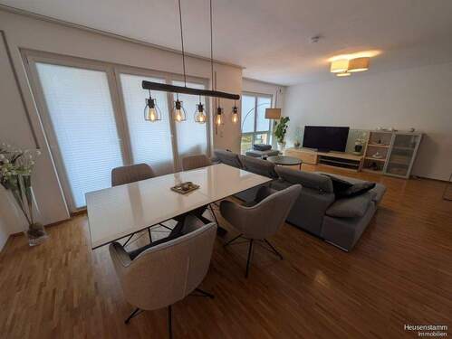 Wohn-/Esszimmer - 2 Zimmer Etagenwohnung zur Miete in Heusenstamm