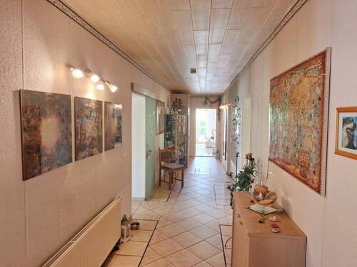 Flur - 6 Zimmer Bungalow in Pirna