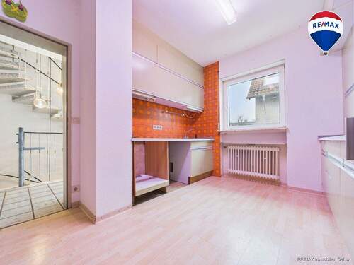 REMAX Immobilien DeLux Einfamilienhau Küche Eppelborn Mark Borowicz - 