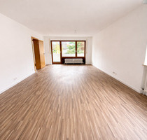 Großzügige, renovierte 4,5-Zimmerwohnung m. EBK u. Balkon in Toplage AN MAX. PAAR - Leinfelden-Echterdingen