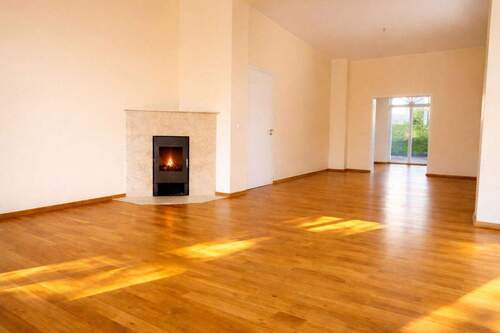 Wohnzimmer mit Kamin - 