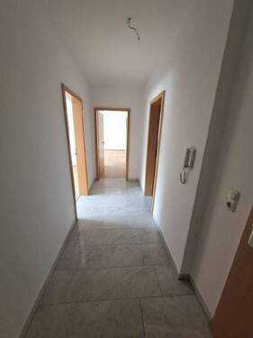  Flur - Etagenwohnung mit 65,00 m&sup2; in Chemnitz zum Kaufen