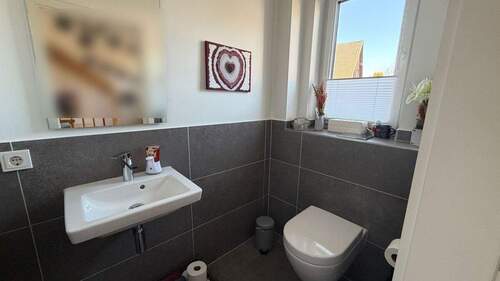 Gäste-WC Erdgeschoss - 4 Zimmer Einfamilienhaus in Rees