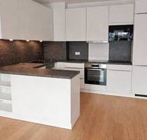 Erstbezug Darmstadt-Mitte: 4-Zimmer-Wohnung mit Garten, Loggia und EBK