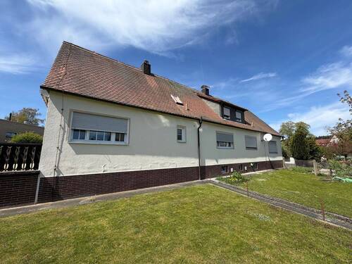 Garten hinter dem Haus - 