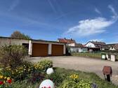 Garage mit elektrischem Tor - 