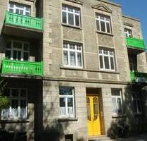 Freundliche Stadtwohnung mit Dielenboden - 1.OG: Dielen, EBK, Duschbad, Balkon ! - Grabow