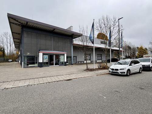 Außenansicht - Halle in Rosenheim