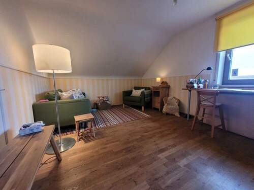 Zimmer 1 - Etagenwohnung mit 93,40 m&sup2; in Stein bei Nürnberg zum Kaufen