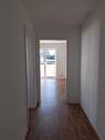 Flur in Richtung Wohnzimmer - 