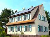 Hausansicht - Familienhaus in Leipzig-Grünau mit Photovoltaik, Sauna und weiteren Extras!