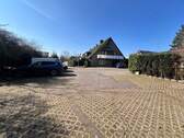Parkplätze hinter dem Haus - 