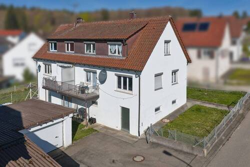 Außenansicht - Charmantes Zweifamilienhaus in Bitz