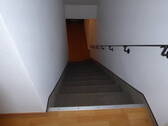 Treppenausgang - 2 Zimmer Etagenwohnung in Hannover- Isernhagen-Süd
