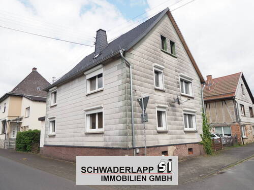 Bild 1 - Freistehendes Einfamilienhaus mit pflegeleichtem Grundstück