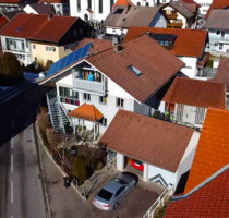 Ruhiges Wohnen mit Weitblick – großzügiges Haus mit Garten, Balkonen & Terrassen - Aitrang