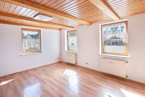 Zimmer EG - 7 Zimmer Bauernhaus, Landhaus in Meßstetten