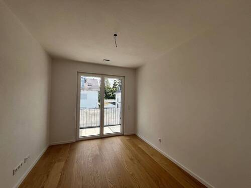 Zimmer 2 - 