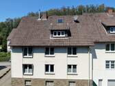 Außenansicht vom Wohnhaus 
- Moderne Erdgeschosswohnung mit Balkon in zetraler Lage von Gummersbach
