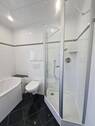 Badezimmer (Dusche u. Wanne) - 