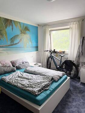 geräumiges Schlafzimmer - 2 Zimmer Etagenwohnung in Würzburg